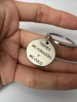 Unisex Novelty Minimalist Letters Pattern Keychain, Cute Stainless Steel Keychain for Women & Men, Trendy All-match Round Sha...