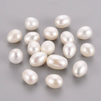 Natural Cultured Freshwater Pearl Half Drilled Beads