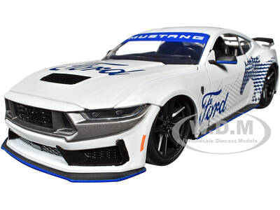 2024 Ford Mustang Dark Horse White with \