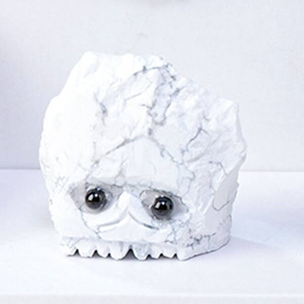 Natural Howlite Sculpture Display Decorations
