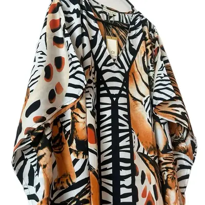 Plus Size Kaftan Dress for Ladies - Casual Wear, Parfait Design, Black and Orange Tiger Pattern, Suitable for Beach Vacation