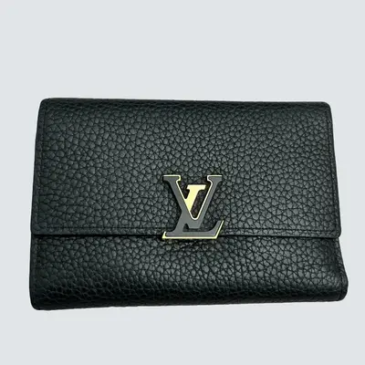 Pre-owned Louis Vuitton Taurillon Leather Small Leather Goods Black Capucines Compact Wallet
