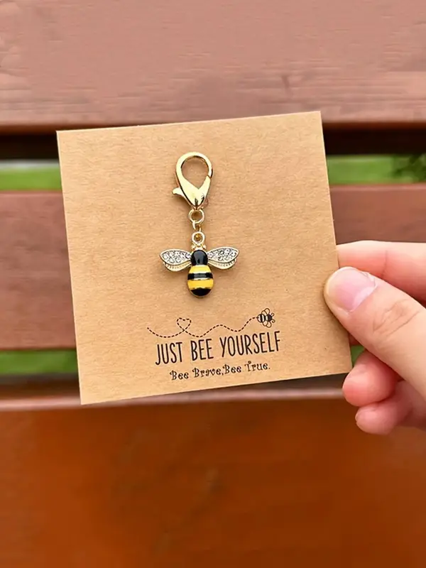 Cute Bee Design Keychain with Greeting Card, Novelty Metal Keychain for Women & Men, Rhinestone Decor Keychain for Car Keys, ...