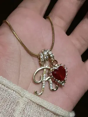 Elegant Sweet 26 Letter Zirconia Vintage Heart Pendant Necklace, Perfect Gift for Mom or Girlfriend for Valentine's Day, Moth...