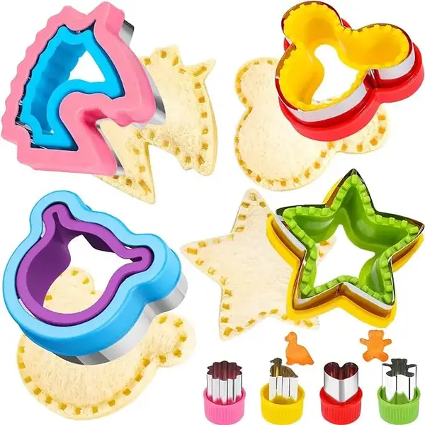 AISOON 8 PCS Sandwich Cutter & Sealer Set, Cookie Plastic Cutter, Creative CuttingTool for Home Kitchen Couple BreakfastProdu...