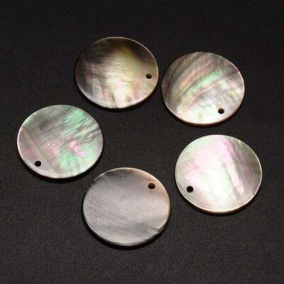 Black Lip Shell Flat Round Pendants