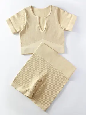 Two-Piece Set Women's Solid Notched Neck Crop Top & High Waist Shorts Tracksuit Set, Sporty Casual Seamless Tight-fitting Top...