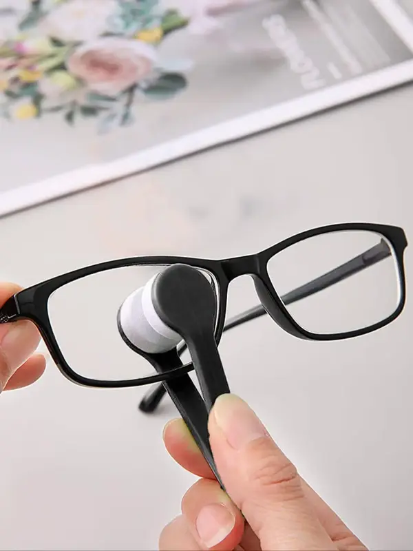 2024 Summer Mini Microfiber Glasses Brush Holder, Special for Glasses Lens Soft Cleaning, Multifunctional Portable Glasses Cl...