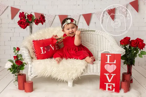 Aperturee LOVE Valentines Day Portrait Backdrop For Photography