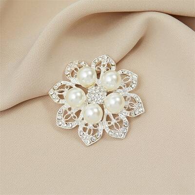 Flower Alloy Rhinestone Brooches