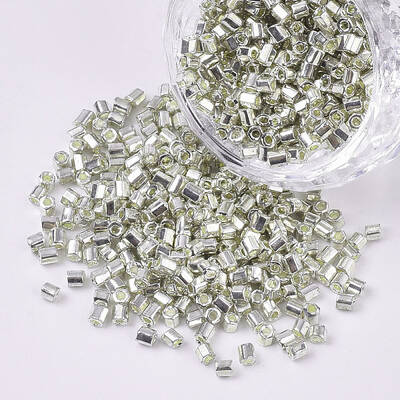 8/0 Two Cut Glass Seed Beads