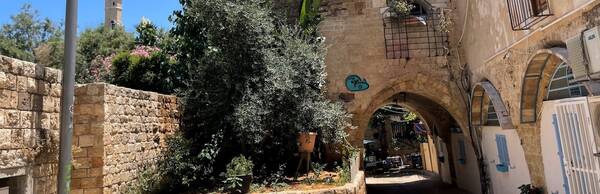 Old Jaffa's Secrets: A Circular Tour from the Clock Tower to Yefet Street