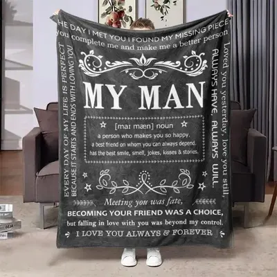 Vintage Style Letter Print Flannel Blanket, 1 Count Soft Throw Blanket for Home Sofa, Bed, Air-conditioned Room, Bedroom Acce...