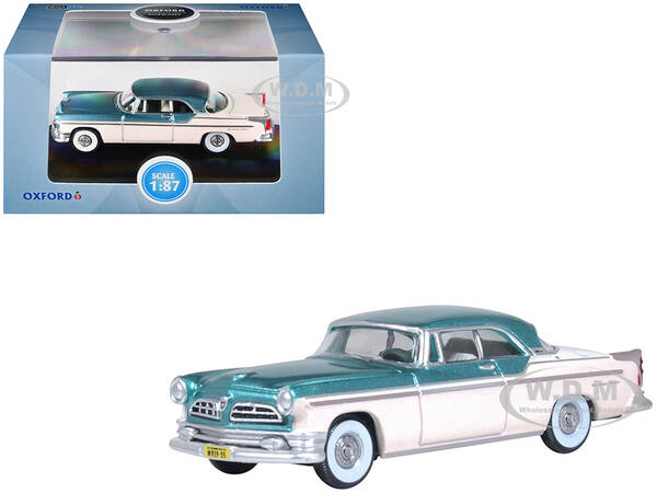 1955 Chrysler New Yorker Deluxe St. Regis Jade Green Metallic and Cream 1/87 (HO) Scale Diecast Model Car by Oxford Diecast