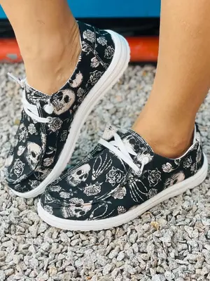 Women's Skull Print Lace Up Low Top Sneakers, Casual Comfortable Breathable Skate Shoes, All-match Round Toe Shoes for Daily ...