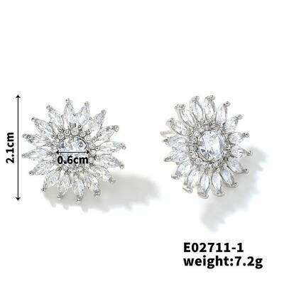 3D Sunflower Copper & Zircon Stud Earrings Fashionable Luxury Japanese Style