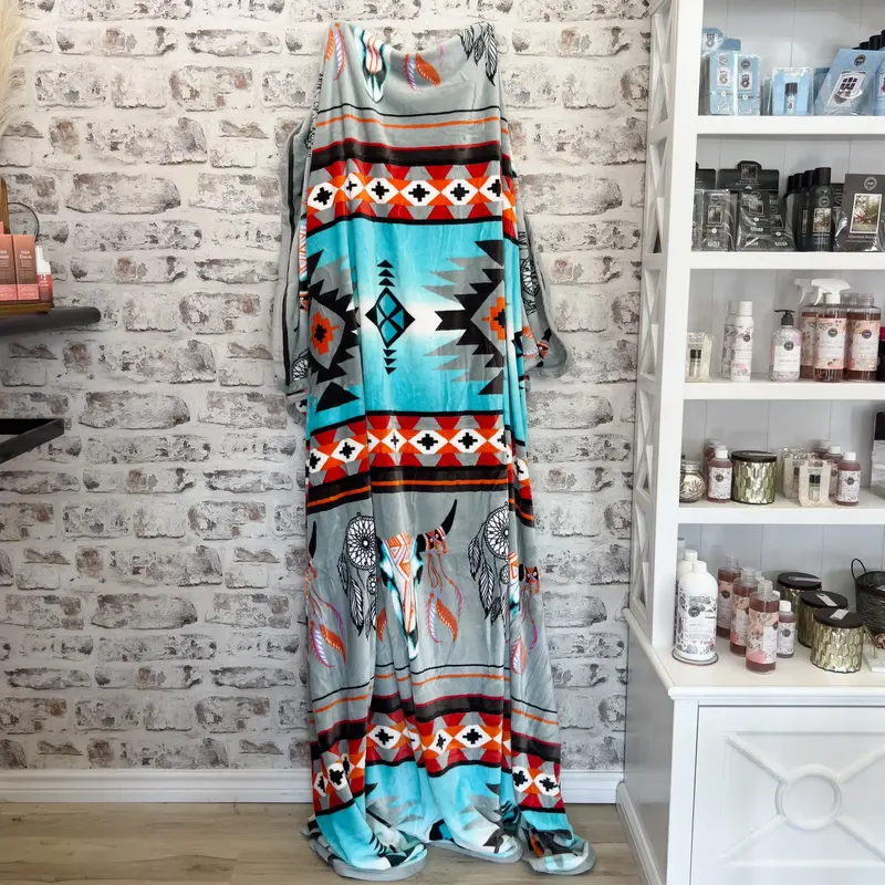 Z Grey Bull Skull Oversized Blanket 82\