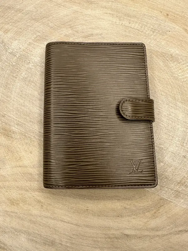 Pre-owned Louis Vuitton Leather small leather goods Excellent Condition Pepper Epi PM Ring Agenda Cover
