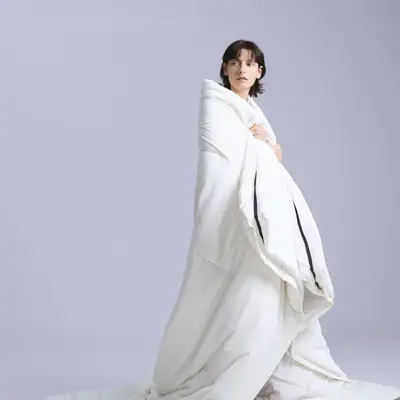 Temperature Controlling Comforter White: Machine-Washable, Built-In Duvet Cover, Hypoallergenic Year-Round Comforter