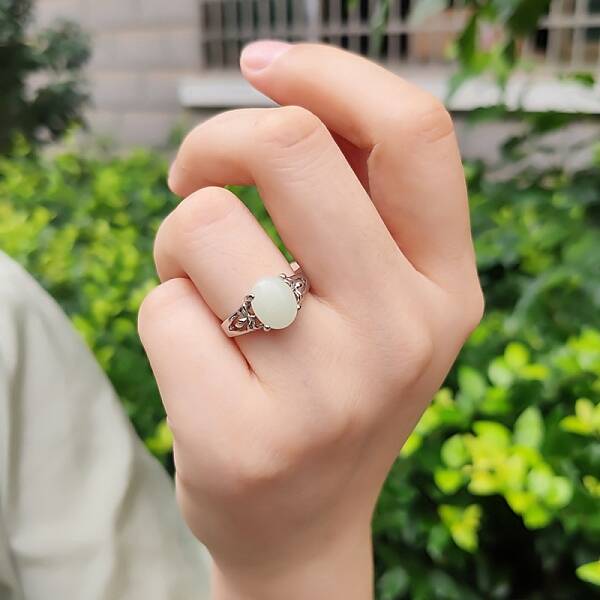 Synthetic Luminous Stone Oval Finger Ring