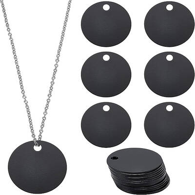 BENECREAT 20Pcs Black Flat Round Stamping Blank Tags 1.2 Inch Aluminum Tags with Hole for Bracelet Jewelry Making 0.04 Inch T...