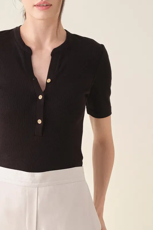 Henley Ribbed Tee - Black | Size: XS