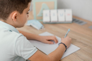 English Spelling and Word Building Strategies