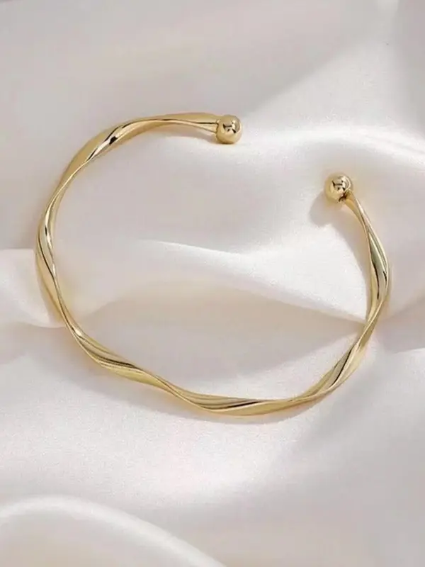 Fashion Simple Twist Design Cuff Trendy Bangles Bracelet, Fall Creative Alloy Accessories for Women, Daily Commuting Versatil...