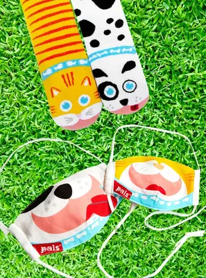 CAT & DOG SOCKS + REVERSIBLE FACE MASK BUNDLE | Size: KID MASK + ADULT SMALL SOCKS