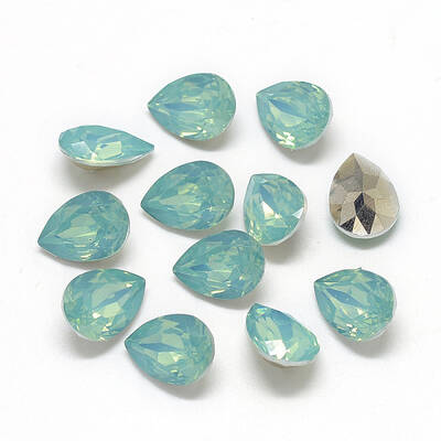Pointed Back Resin Rhinestone Cabochons