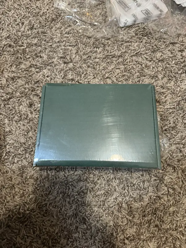 Green Box Divisional - Contains 1 Football, Basketball, or Baseball Trading Card