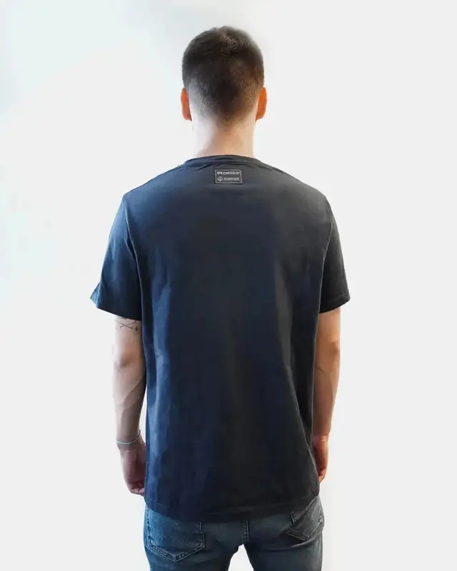 Camiseta KAMI | Colores: Gris oscuro | Tamaño: L