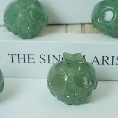 Natural Green Aventurine Carved Healing Skull Figurines