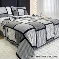 Plaid Pattern Lightweight Cozy Blanket, All Season Blanket, Breathable Comfortable Blanket, Comfy Bedding for Halloween Decor...