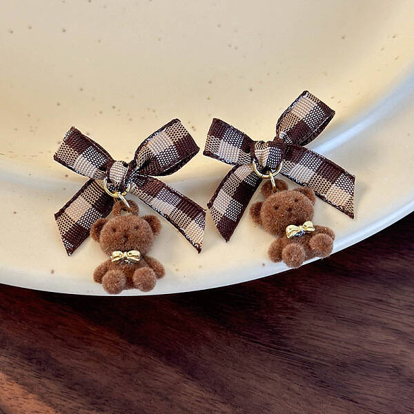 British Style Cartoon Bow Plush Bear Stud Earrings