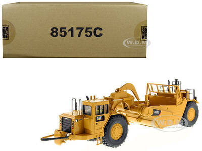 CAT Caterpillar 657 G Wheel Tractor Scraper with Operator Core Classics Series 1/50 Diecast Model by Diecast Masters