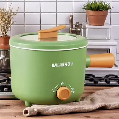 Electric Pot with Lid, 1 Count Portable Multifunctional Non-stick Mini Electric Pot, Suitable for Fast & Convenient Meal Trav...