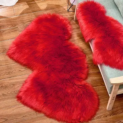 Heart Shape Solid Color Faux Fur Rug, 1 Count Soft and Fluffy Mat, Decorative Floor Rug, Floor Mat for Living Room and Bedroo...