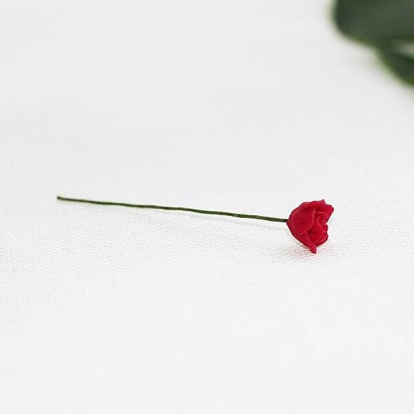 Resin Simulation Rose Model with Iron Wire