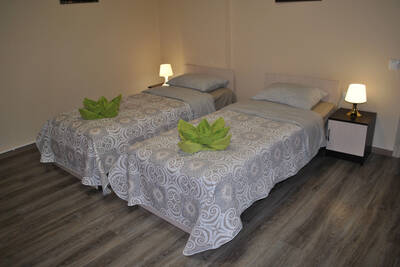Kashira Guest House