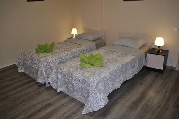 Kashira Guest House