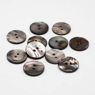 2-Hole Flat Round Natural Black Shell Buttons