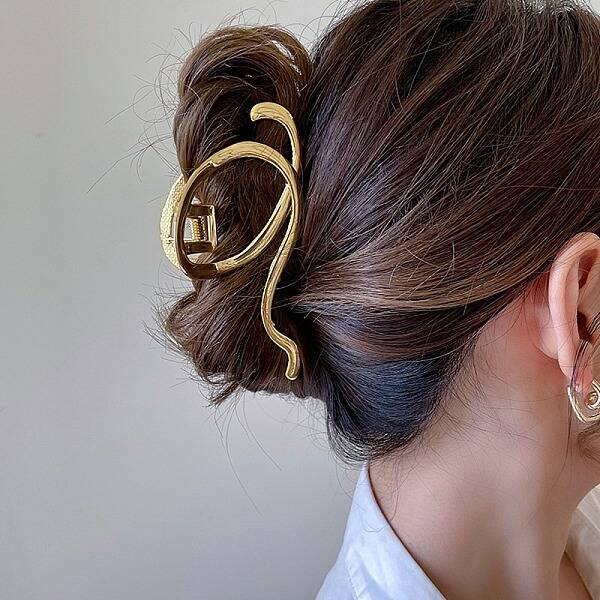 Hollow Alloy Large Claw Hair Clips