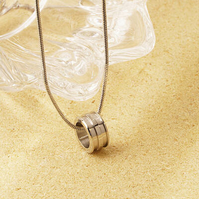 Non-Tarnish Stylish Stainless Steel Waist Column Pendant Necklace for Women's Daily Wear
