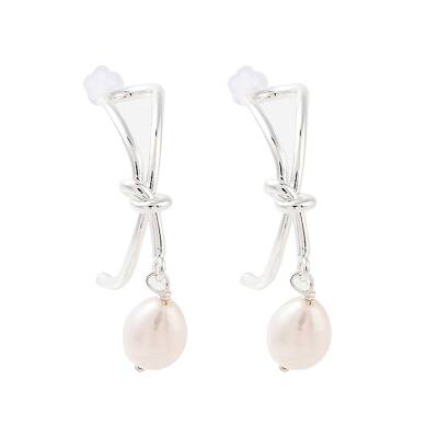 Natural Pearl Ear Studs