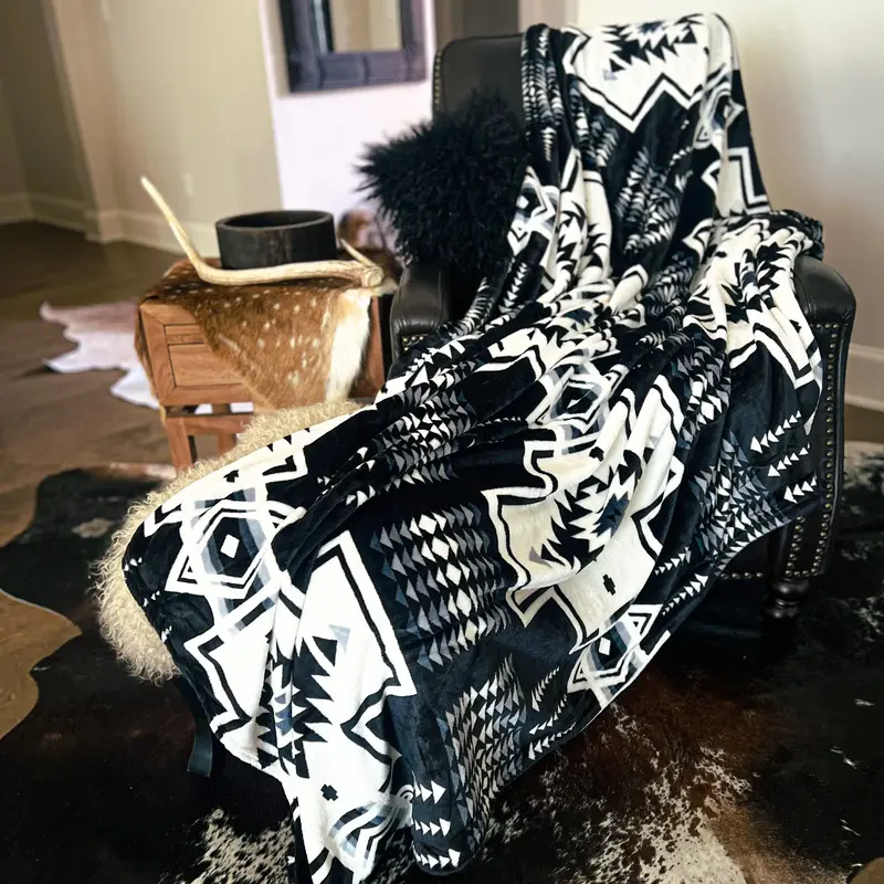 White & Black Throw Blanket 78\