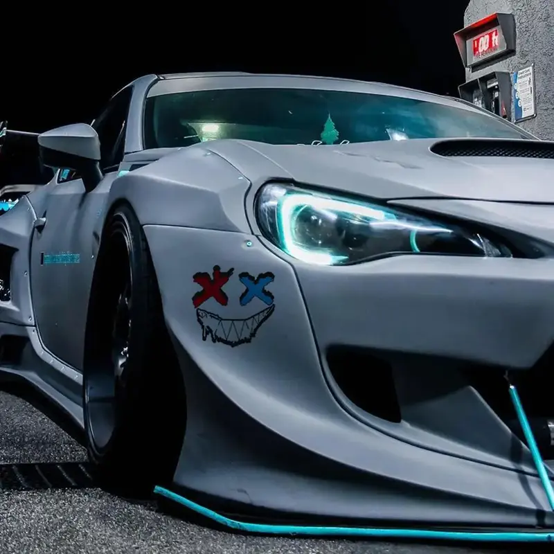 Rear Window Reflective Decorative Anime Naughty Stickers, Creative Cartoon Devil Smile Reflective Car Decal Sticker, Self-adh...