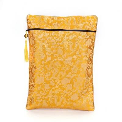 Silk Pouches