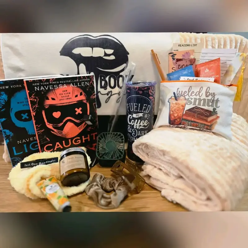 Blind Date with a book box - ULTIMATE