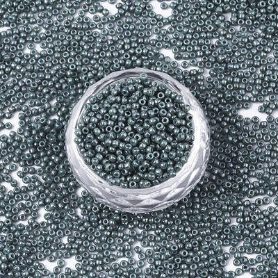 TOHO Round Seed Beads